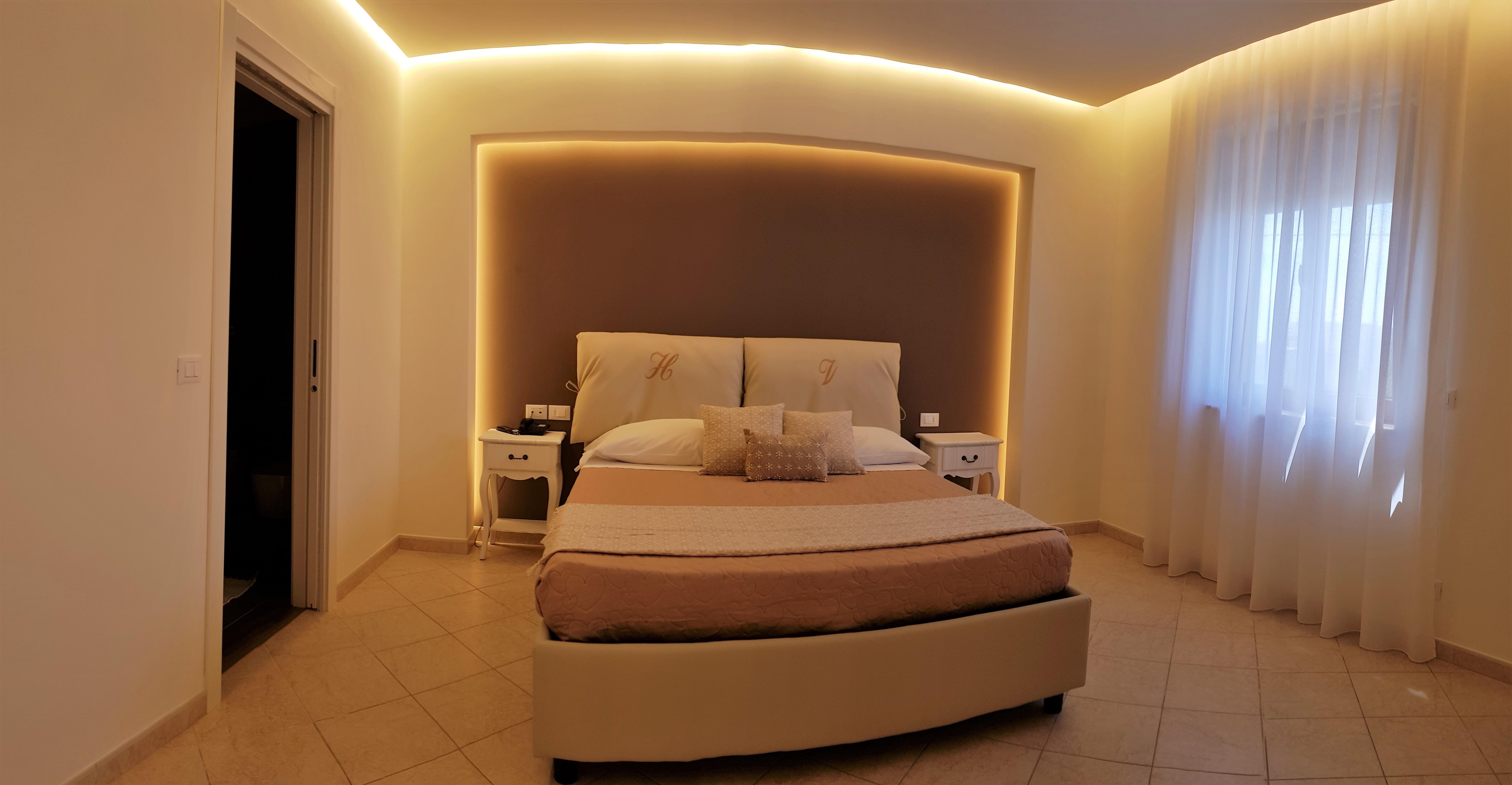 Victoria Hotel 4*