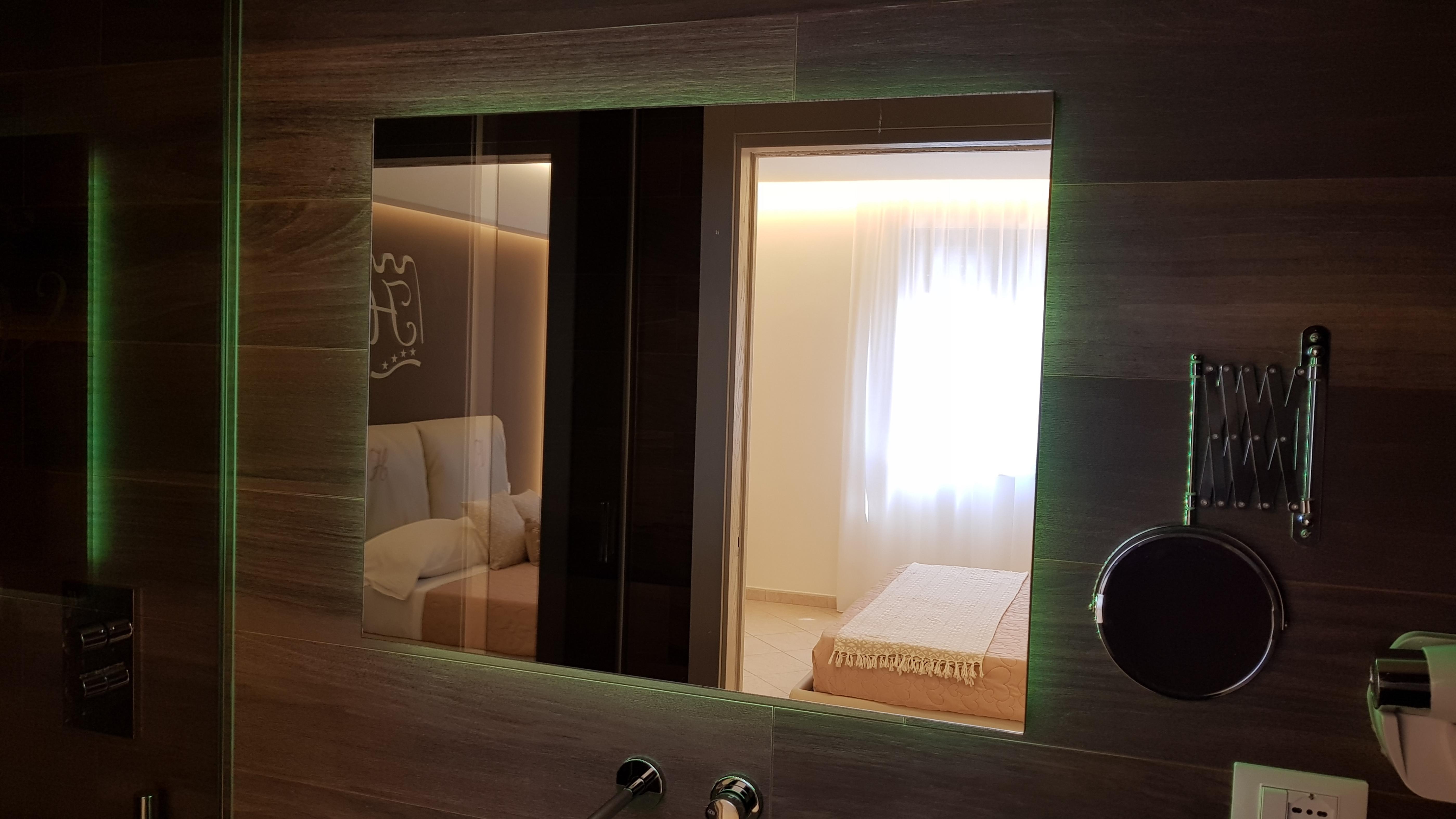 Victoria Hotel 4*