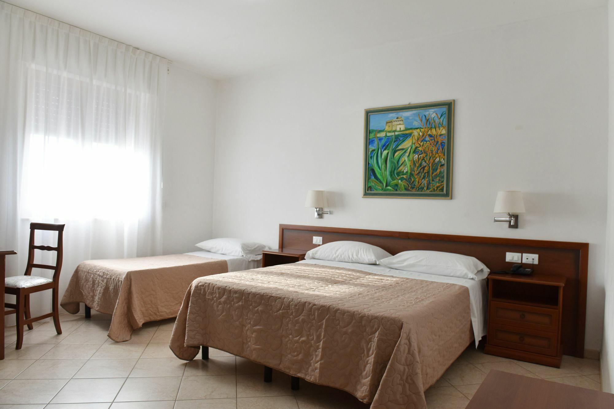 Victoria Hotel Torre Santa Sabina